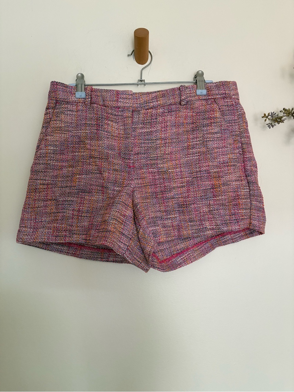 Loft pink tweed boucle shorts-4